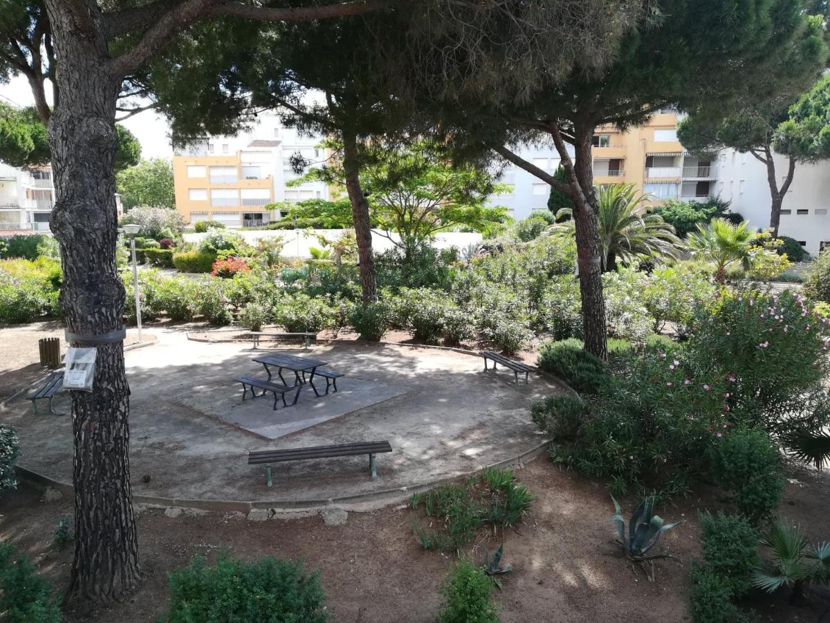 Studio cabine VUE PORT avec piscine, parc, boulodrome et parking privé Agde Exterior foto