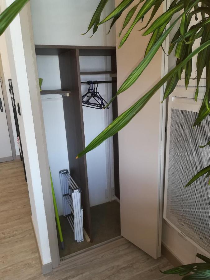 Studio cabine VUE PORT avec piscine, parc, boulodrome et parking privé Agde Exterior foto